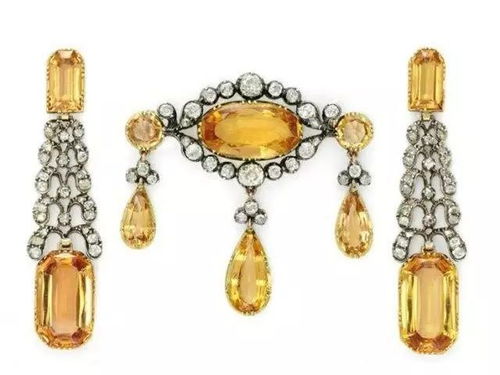 2018年十二生肖女性穿搭指南 选对颜色与珠宝，旺运一整年